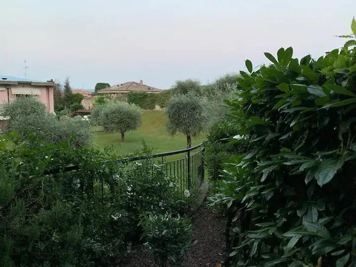 Appartamento Due Pini Lago Di Garda Сало 0*,  Италия