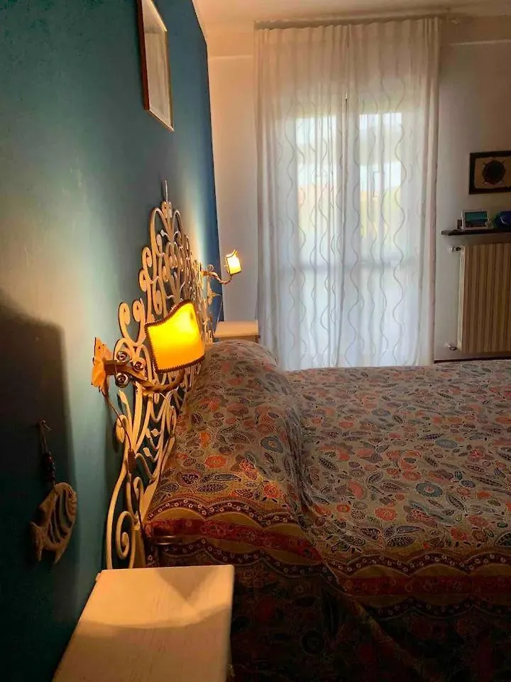 Апартаменты Appartamento Due Pini Lago Di Garda Сало